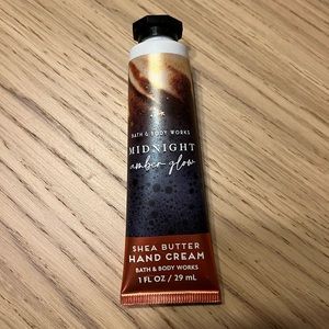 Bath & Body Works Shea Butter Hand Cream. Midnight Amber Glow.